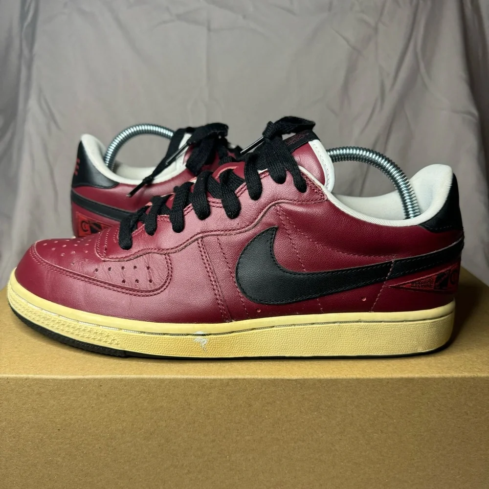 Rare Nike low legend bfive shoes size‎ 8.5